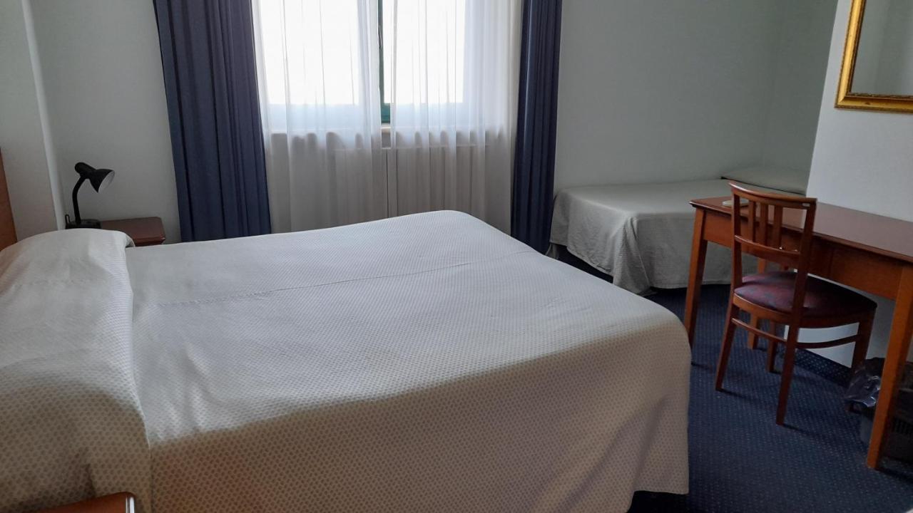 Hotel Tortorina Urbino Eksteriør billede