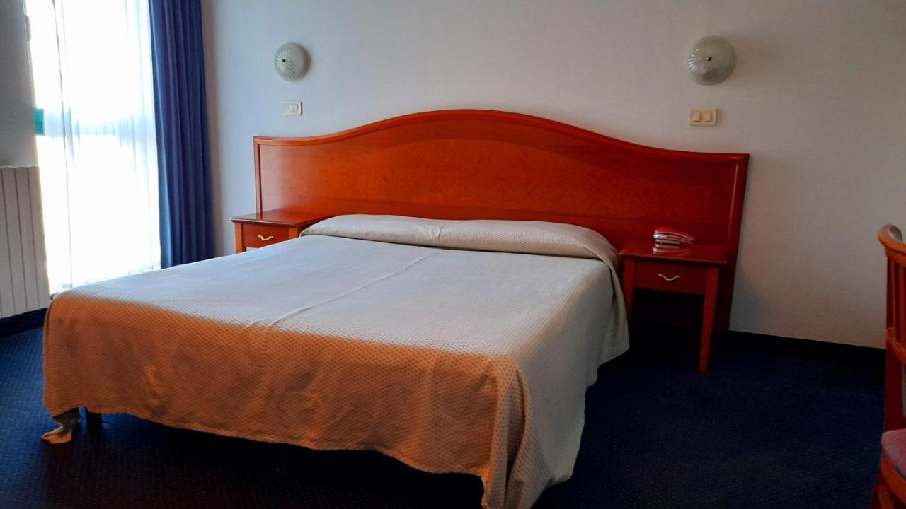 Hotel Tortorina Urbino Eksteriør billede