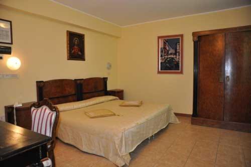 Hotel Tortorina Urbino Eksteriør billede